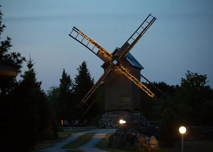 Stiilne Tuulikumajutus Saunaga *